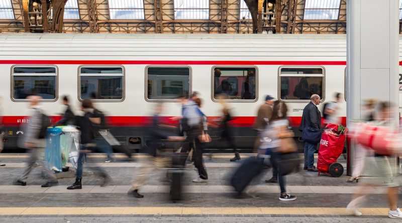Milan train station via Pixabay