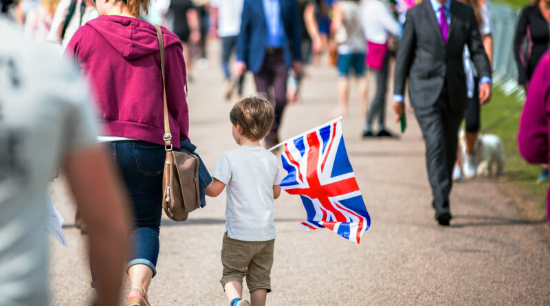 Thousands of EU children in UK missing out on post-Brexit status
